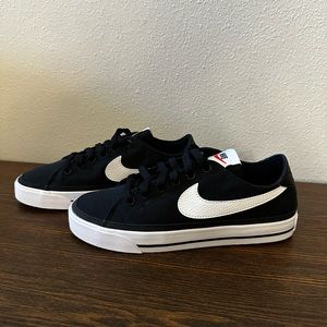 Nike Court Legacy Women’s Shoe